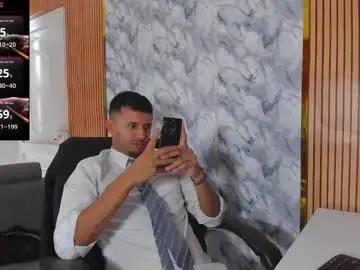 Chaturbate Free Porn Cam of hiddenoffice