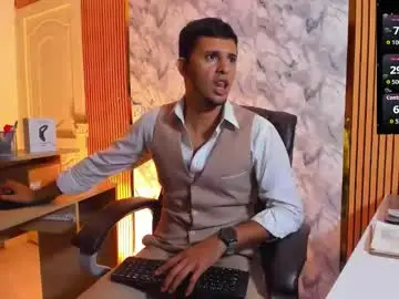 Chaturbate Adult Webcam of hiddenoffice