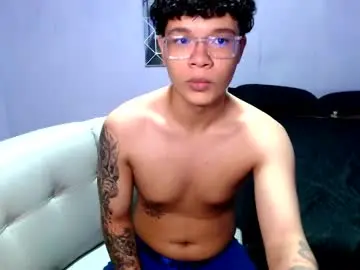 Chaturbate Live Sex of sam_latino22