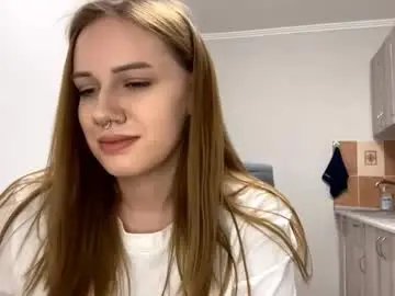 Chaturbate Live Sex Cam of paulinelejune