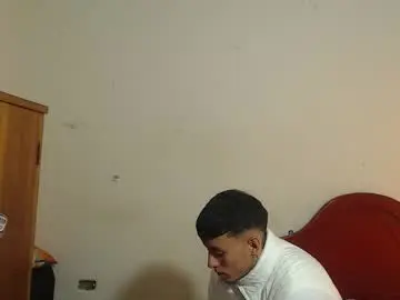 Chaturbate Live Sex Cam of daylon_brown_
