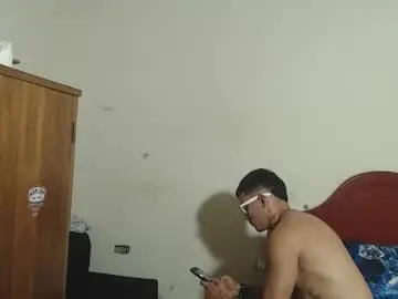 Chaturbate Live Sex Cam of daylon_brown_