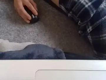 fuckbeatb from chaturbate