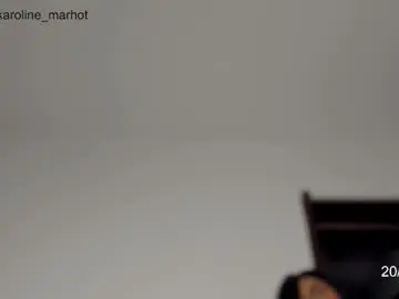 Chaturbate Live Sex Cam of karoline_marin