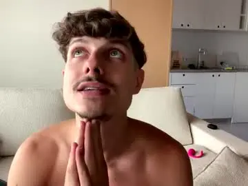 Chaturbate Free Live Porn of vitoraugustoxxx