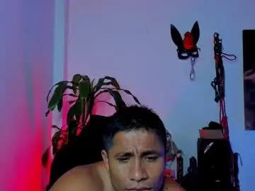 Chaturbate Live Sex Cam of damian_torner