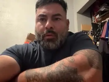 Chaturbate Free Porn Cam of suavecito67