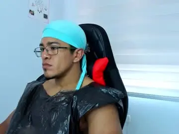 Chaturbate Adult Webcam of tom_kingfit