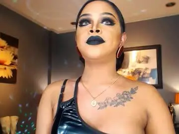 Chaturbate Live Sex Cam of urmajestytyra