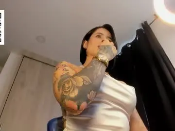 Chaturbate Free Live Porn of adelineefoxxx