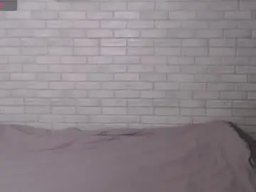 Chaturbate Live Sex Cam of electric_smile