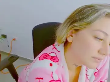 Chaturbate Best live sex cam show of juli_69