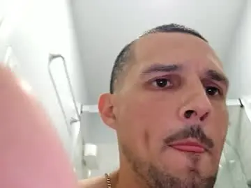 Chaturbate Watch Live Sex Cams of undercovrrboss88