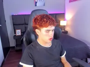 Chaturbate Best live sex cam show of aiiden_15