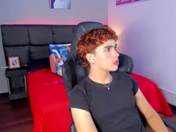 Chaturbate Sex Cam of aiiden_15