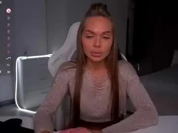 Chaturbate Live Sex Cam of evelina_fox