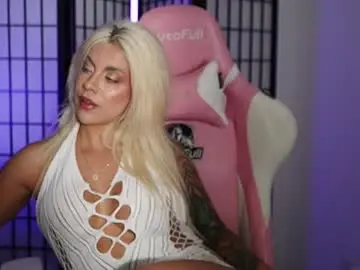 Chaturbate Best live sex cam show of cristalhill