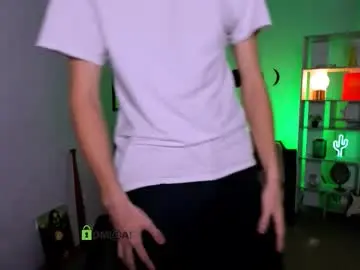 Chaturbate Free Porn Cam of didi_meow