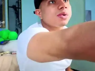 Chaturbate Best live sex cam show of dylanguss