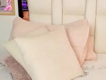 Chaturbate Live Sex Cam of cataleyaadams_