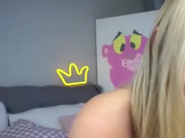 lipswithsmileonthem from chaturbate