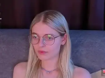 Chaturbate Nude Webcam of _luckybet_