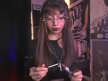 Chaturbate Best live sex cam show of elle_uwu
