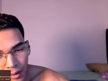 Chaturbate Adult Video Chat of pikashuu7u7