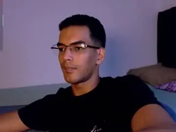 Chaturbate Adult Video Chat of pikashuu7u7