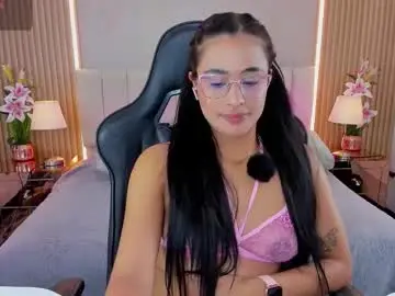zoebarlowe from chaturbate