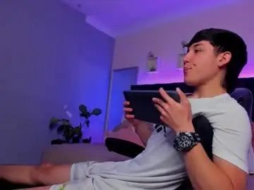 Chaturbate Watch Live Sex Cams of ares_di_martin