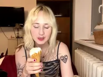 Chaturbate Watch Live Sex Cams of clementinehollner