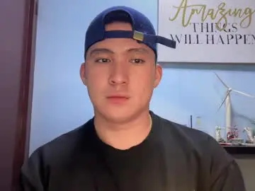 Chaturbate Live Sex Cam of ur_jayqutee