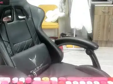 Chaturbate Free Live Porn of _feralberry__