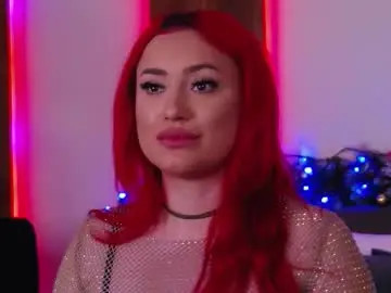 Chaturbate Live Sex Cam of emyhilton_