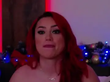 Chaturbate Live Sex Cam of emyhilton_