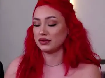 emyhilton_ from chaturbate