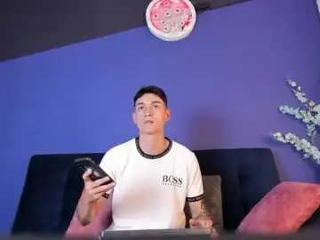 Chaturbate Sex Cam of luke_savagge