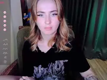 Chaturbate Live Sex Cam of shyfoxxxy