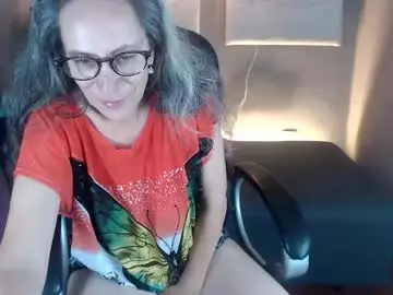 Chaturbate Live Sex Cam of laurasofia45