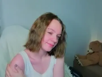 Chaturbate Live Sex Cam of lindaa_bell