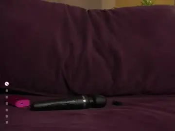 Chaturbate Live Sex Cam of willalwaysloveyouuuuu