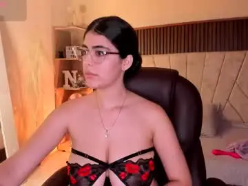 Chaturbate Watch Live Sex Cams of _niah_