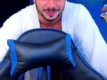 Chaturbate Best live sex cam show of alexanderjaz