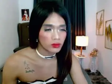 Chaturbate Adult Video Chat of hollyyumiloove