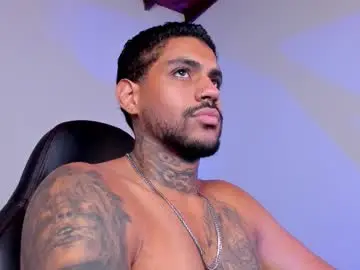 Chaturbate Sex Cam of luigi1_