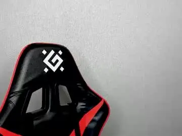 Chaturbate Free Porn Cam of robert10211