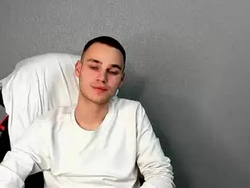 Chaturbate Adult Webcams of robert10211