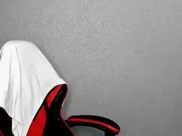 Chaturbate Nude Webcam of robert10211