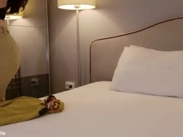 Chaturbate Live Sex Cam of kleospassion